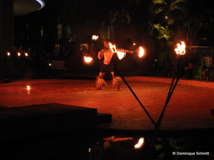 Tauarii Ani, 14 ans, sacré champion polynésien de la danse du couteau de feu !