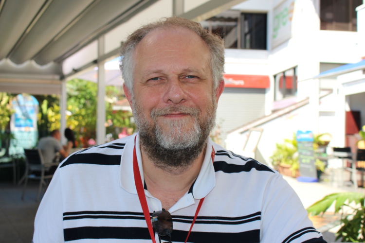 Une petite histoire du cinéma en Polynésie française Une petite histoire du cinéma en Polynésie française