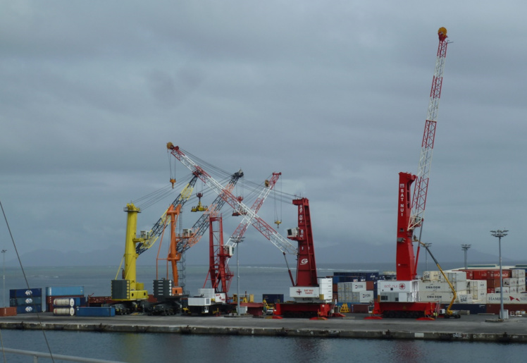Grues : le rappel à l'ordre de l'aviation civile aux acconiers de Papeete