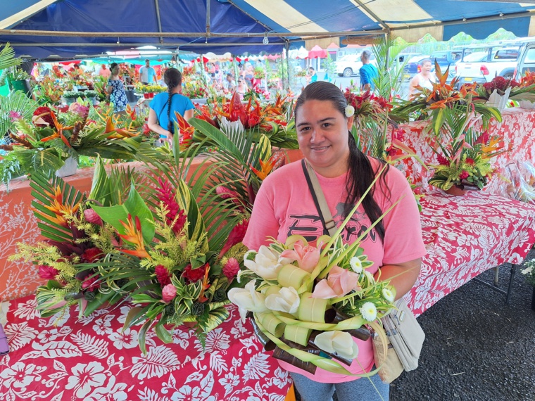 Heilani Amaru fait partie des exposants du marché aux fleurs (Crédit : Anne-Charlotte Lehartel). Heilani Amaru fait partie des exposants du marché aux fleurs (Crédit : Anne-Charlotte Lehartel).