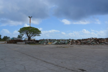 Hao a été durant 30 ans la base arrière du Centre d'expérimentation du Pacifique. Depuis 2009, la réhabilitation de l'atoll est entreprise mais si les installations militaires ont été détruites, ce n'est pas le cas encore de tous les déchets. Et certains polluants industriels ont pu "imprégner" la population.