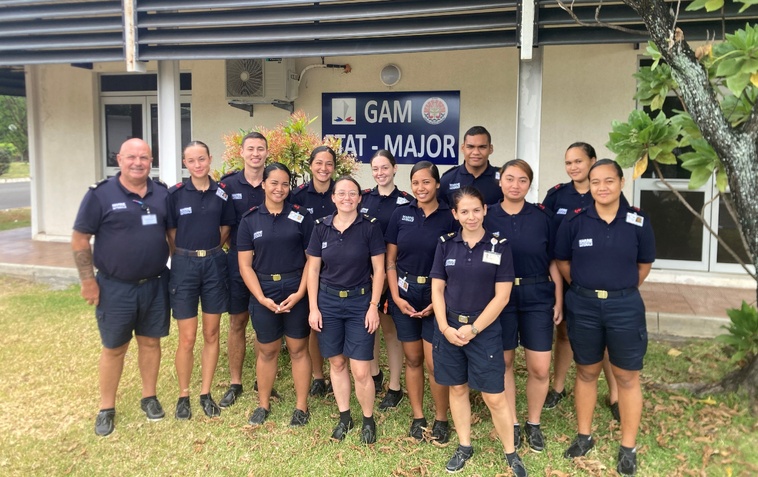 Visite du Groupement aéronautique militaire de Faa'a. Visite du Groupement aéronautique militaire de Faa'a.