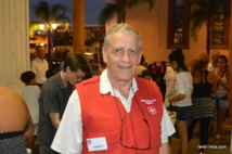 Les étudiants de l'ECT nourrissent les sans-abris de Papeete