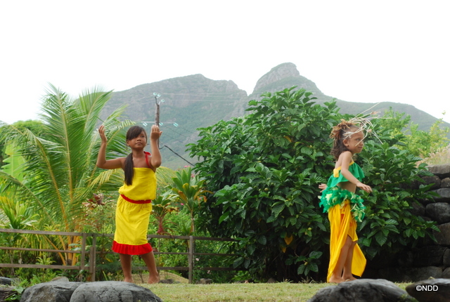 Le renouveau culturel marquisien passe aussi par la danse dans laquelle les jeunes sont très impliqués.