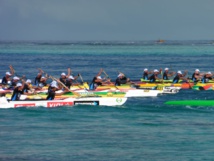 Hawaiki Nui va'a: le départ de la course en images ( diaporama) Hawaiki Nui va'a: le départ de la course en images ( diaporama)