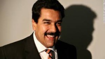 Venezuela : Maduro rasera sa moustache s'il ne livre pas assez de logements sociaux Venezuela : Maduro rasera sa moustache s'il ne livre pas assez de logements sociaux