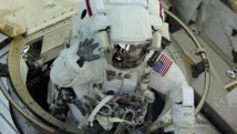 Sortie dans l'espace de deux astronautes pour réparer l'ISS