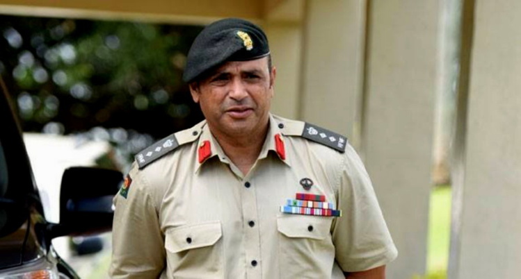 Le chef de la police fidjienne claque la porte Le chef de la police fidjienne claque la porte