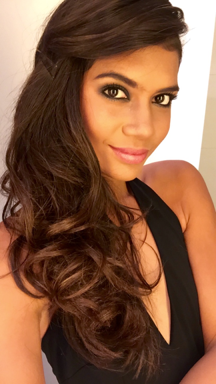 "Merci pour votre soutien. Je porterai haut nos couleurs, l’amour de mon fenua, et je sais que vous serez avec moi." "Merci pour votre soutien. Je porterai haut nos couleurs, l’amour de mon fenua, et je sais que vous serez avec moi."