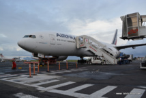 Attentats à Paris : Air France maintient ses vols de et vers la France, retards à prévoir Attentats à Paris : Air France maintient ses vols de et vers la France, retards à prévoir