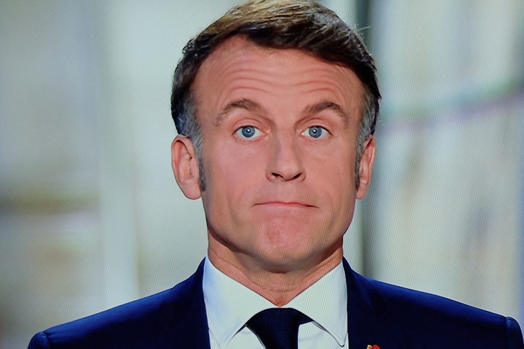 Voeux pour 2025: Macron fait son mea culpa sur la dissolution et appelle au "ressaisissement" Voeux pour 2025: Macron fait son mea culpa sur la dissolution et appelle au "ressaisissement"