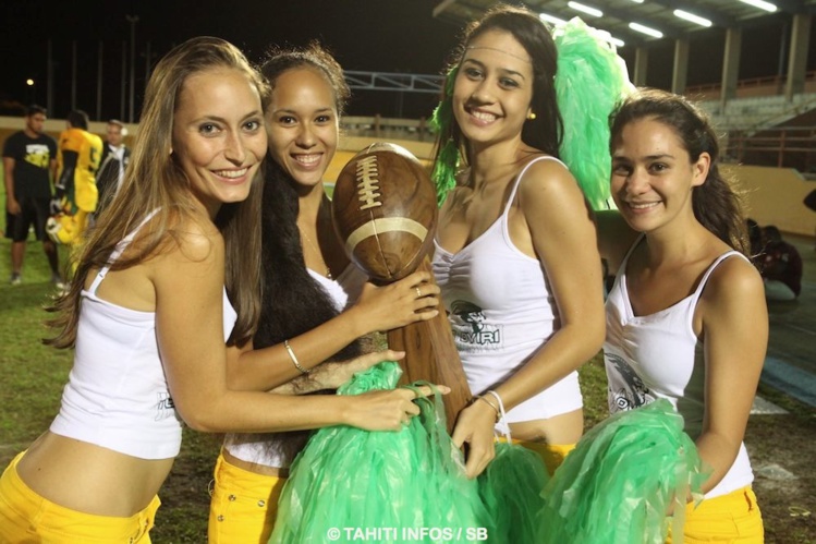 Deux semaines de stages et de matchs de Foot Us seront proposées par la fédération Deux semaines de stages et de matchs de Foot Us seront proposées par la fédération