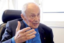 La possible indépendance de la N-Calédonie, une "bizarrerie" pour Michel Rocard (presse)