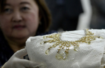 Philippines: la collection étincelante de bijoux de la famille Marcos bientôt aux enchères?