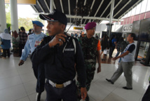 L'Indonésie renforce la sécurité dans ses aéroports après les attentats de Paris L'Indonésie renforce la sécurité dans ses aéroports après les attentats de Paris