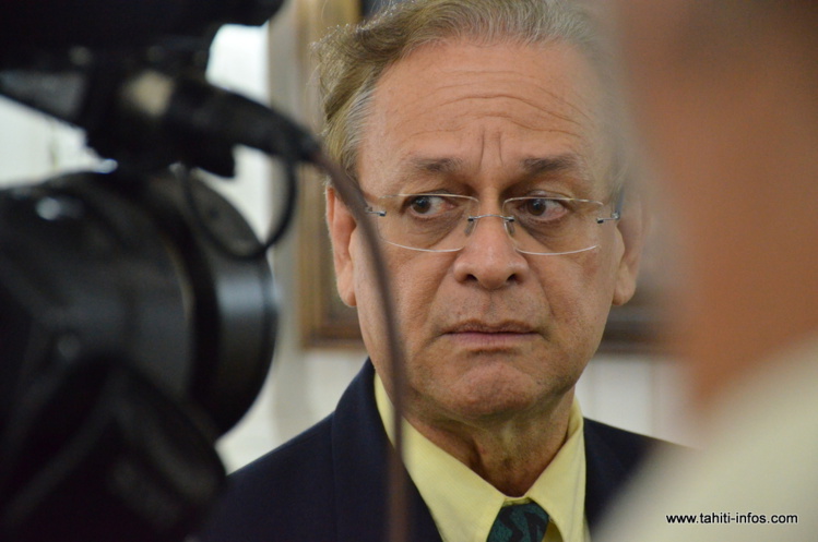 "Il faut que l’on continue à travailler sur la thèse « médecins cubains » et résoudre les aspects juridiques, administratifs, déontologiques, professionnels", a déclaré mercredi le ministre polynésien de la Santé, Patrick Howell.