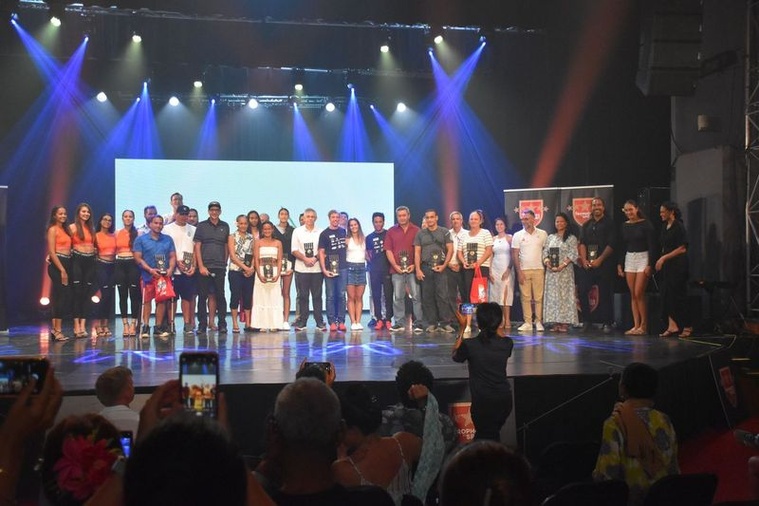 Une belle photo de famille. Une belle photo de famille.