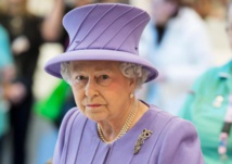 Couac au sommet du Commonwealth: la reine obligée d'attendre ses invités à un cocktail Couac au sommet du Commonwealth: la reine obligée d'attendre ses invités à un cocktail