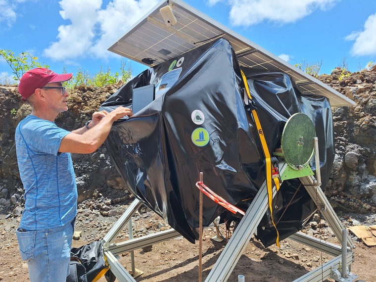 Dernières vérifications par Jacques Marteau, spécialiste en physique des particules. Dernières vérifications par Jacques Marteau, spécialiste en physique des particules.