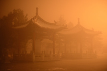 Pollution: Pékin suffoque