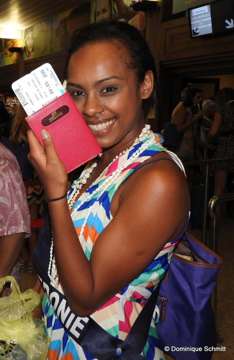 Miss France : les 31 perles chantent "Manava" avant de s'envoler