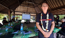 Colonelle de sapeurs-pompiers et directrice de la protection civile en Polynésie, Cécile Macarez Colonelle de sapeurs-pompiers et directrice de la protection civile en Polynésie, Cécile Macarez