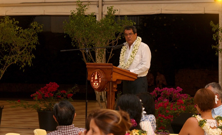 Edouard Fritch lors de son allocution lundi soir sous le chapiteau de la Présidence.