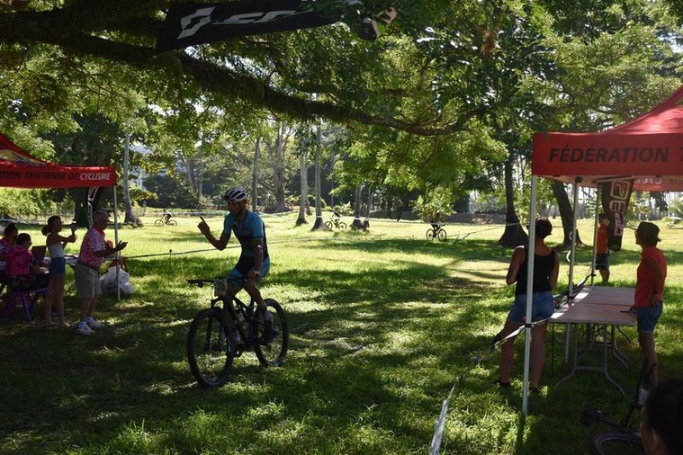 Medhi Gabrillargues remporte la XC-La Klinic du sport 2025 Medhi Gabrillargues remporte la XC-La Klinic du sport 2025