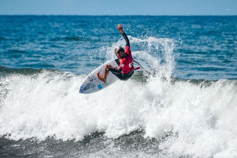 Liam Sham Koua sur la plus haute marche en U16. Liam Sham Koua sur la plus haute marche en U16.