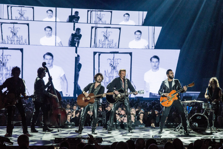 Johnny Hallyday va "allumer le feu" à Tahiti ! Johnny Hallyday va "allumer le feu" à Tahiti !