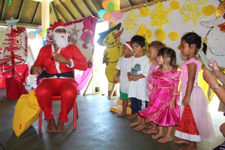 Teva I Uta : le Père-Noël est passé à l'école maternelle