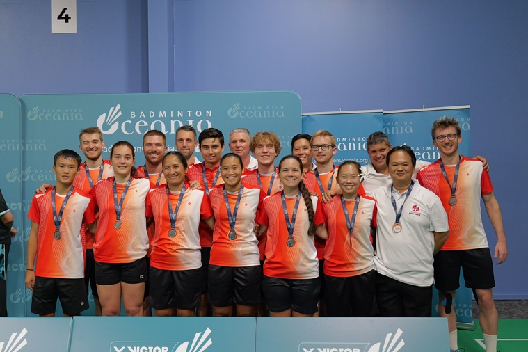 L’équipe de badminton de Tahiti a remporté la médaille de bronze par équipe aux Oceania 2025. L’équipe de badminton de Tahiti a remporté la médaille de bronze par équipe aux Oceania 2025.