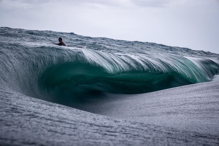 Au spot de "Boufa", les conditions peuvent être critiques mais les locaux savent que le calme est de mise. (Crédit photo : Manea Fabisch) Au spot de "Boufa", les conditions peuvent être critiques mais les locaux savent que le calme est de mise. (Crédit photo : Manea Fabisch)