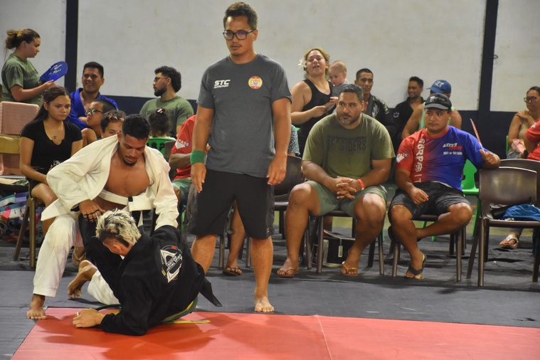 Cédric Bushmann remporte le titre en adulte moins de 70 kg. Cédric Bushmann remporte le titre en adulte moins de 70 kg.