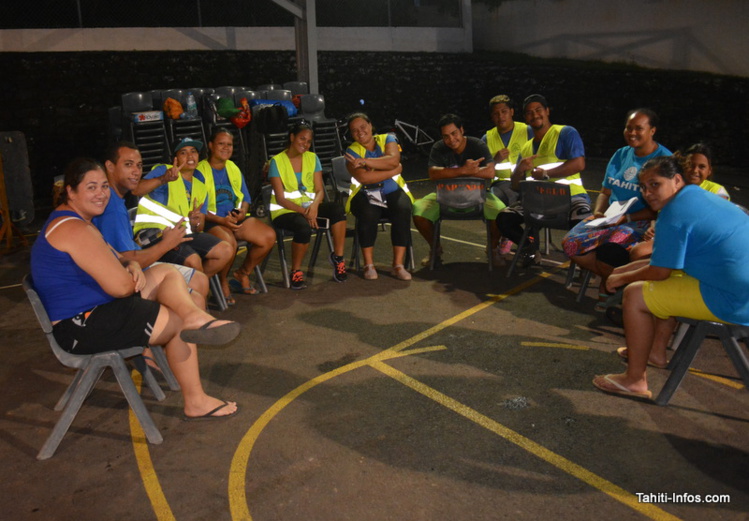 Les volontaires de différentes confessions, principalement de l'église protestante.