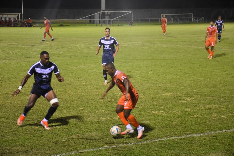 Désiré Ngiamba a été l’un des artisans de la victoire de Pirae. Désiré Ngiamba a été l’un des artisans de la victoire de Pirae.