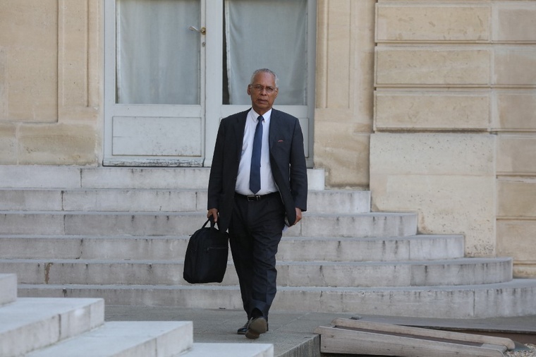 Vie chère en outre-mer: le Sénat vote plusieurs mesures pour favoriser la concurrence Vie chère en outre-mer: le Sénat vote plusieurs mesures pour favoriser la concurrence