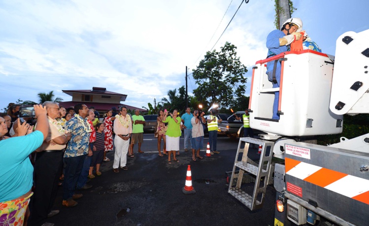 Papara : inauguration de l'éclairage