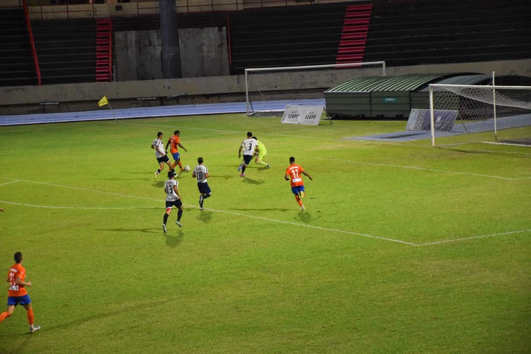 Le capitaine de Dragon, Makalu Woki, a ouvert le score pour son équipe à la 40e minute. Le capitaine de Dragon, Makalu Woki, a ouvert le score pour son équipe à la 40e minute.