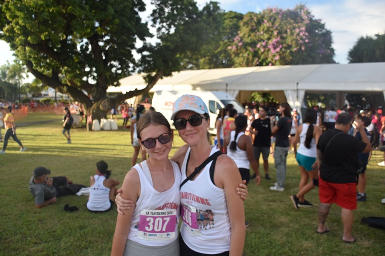Manon et Fantine, mère et fille, unies pour la même cause. Manon et Fantine, mère et fille, unies pour la même cause.