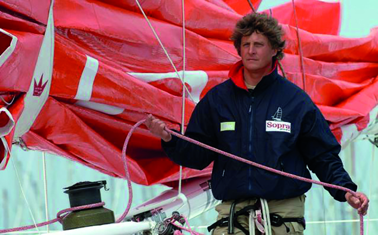 Laurent Bourgnon, 49 ans, effectuait une croisière privée à bord de son navire avec plusieurs passagers Laurent Bourgnon, 49 ans, effectuait une croisière privée à bord de son navire avec plusieurs passagers