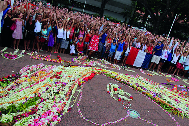 Novembre 2015 dans le rétro : des attentats à Paris à la migration d'élus vers le Tapura… Novembre 2015 dans le rétro : des attentats à Paris à la migration d'élus vers le Tapura…