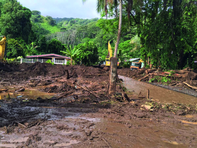 Décembre 2015 dans le rétro : des intempéries au Tahiti Mahana Beach Décembre 2015 dans le rétro : des intempéries au Tahiti Mahana Beach