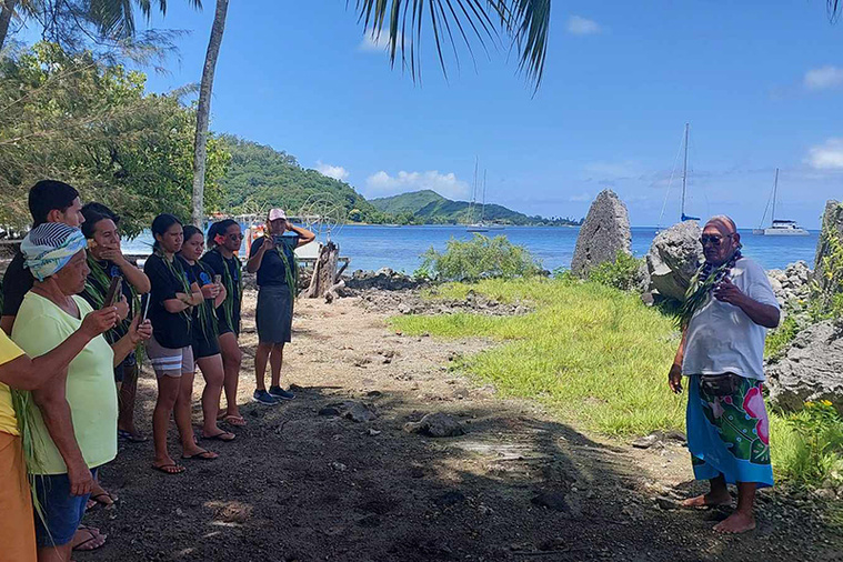 Les élèves du LUT en visite à Bora Bora Les élèves du LUT en visite à Bora Bora