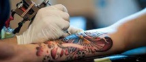 La nouvelle vie des tatouages tribaux d'Indonésie