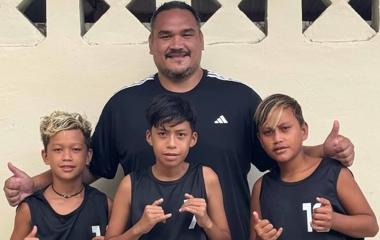 Benjamin Tetauvira un entraineur impliqué dans le développement du volley en Polynésie Benjamin Tetauvira un entraineur impliqué dans le développement du volley en Polynésie