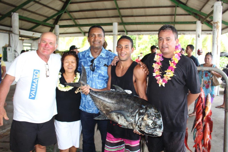 Nikki et clément VERGNHES - prix de la plus grosse prise + 1er prix novice Nikki et clément VERGNHES - prix de la plus grosse prise + 1er prix novice