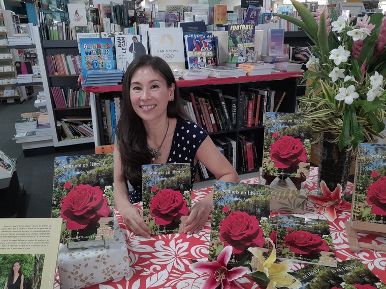 Carole Atem, son premier recueil Carole Atem, son premier recueil