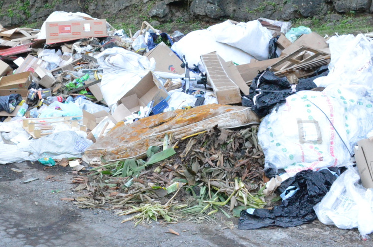 L'abandon de déchets dans un espace classé pourra être puni immédiatement d'une contravention.