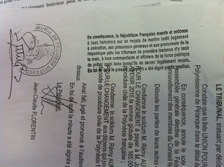 Le tampon, apposé sur le jugment, qui avait créé la confusion dans sa valeur exécutoire Le tampon, apposé sur le jugment, qui avait créé la confusion dans sa valeur exécutoire